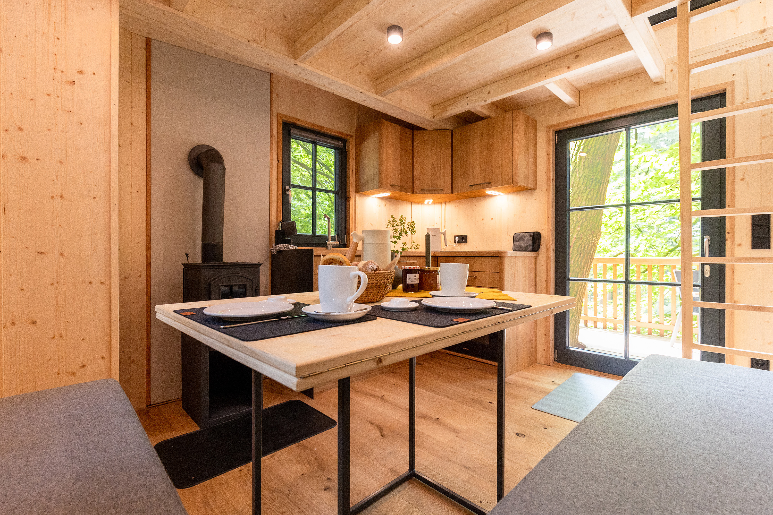 übernachtung im baumhaus hotel in der lüneburger heide