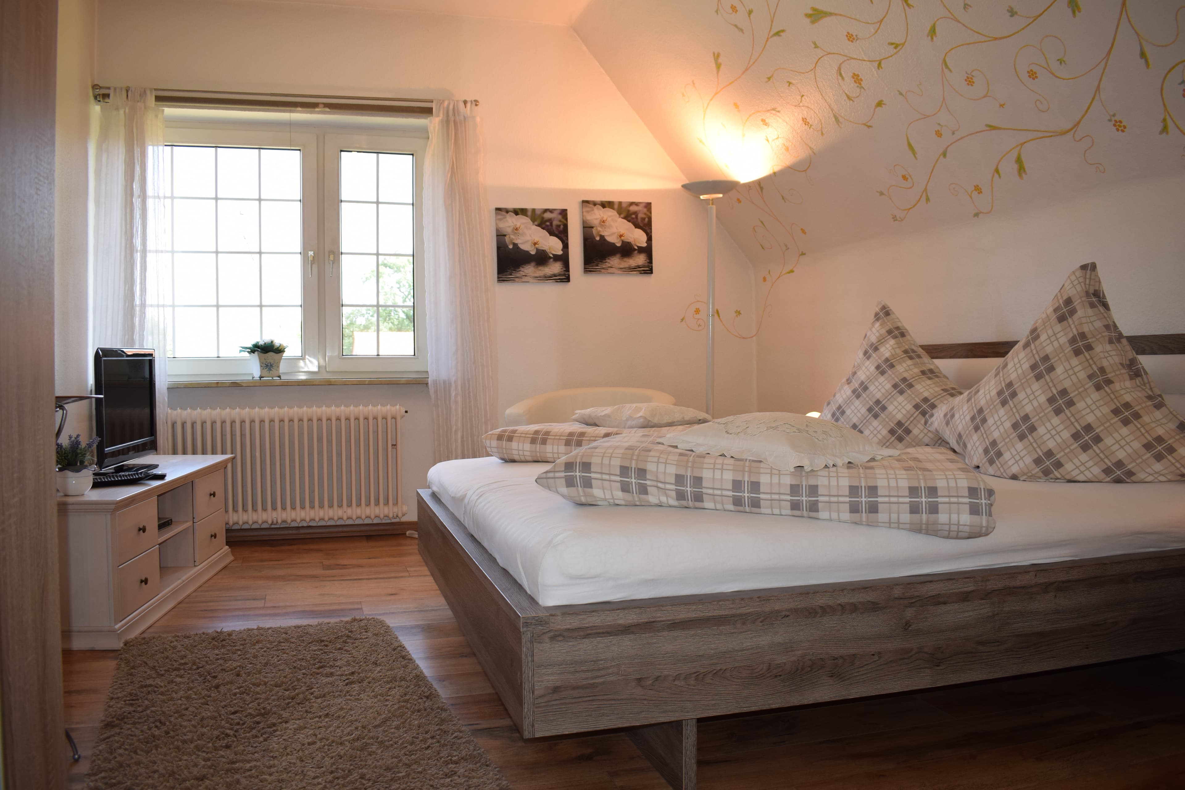 Schlafzimmer in der Ferienwohnung Garbers-Hof in Undeloh