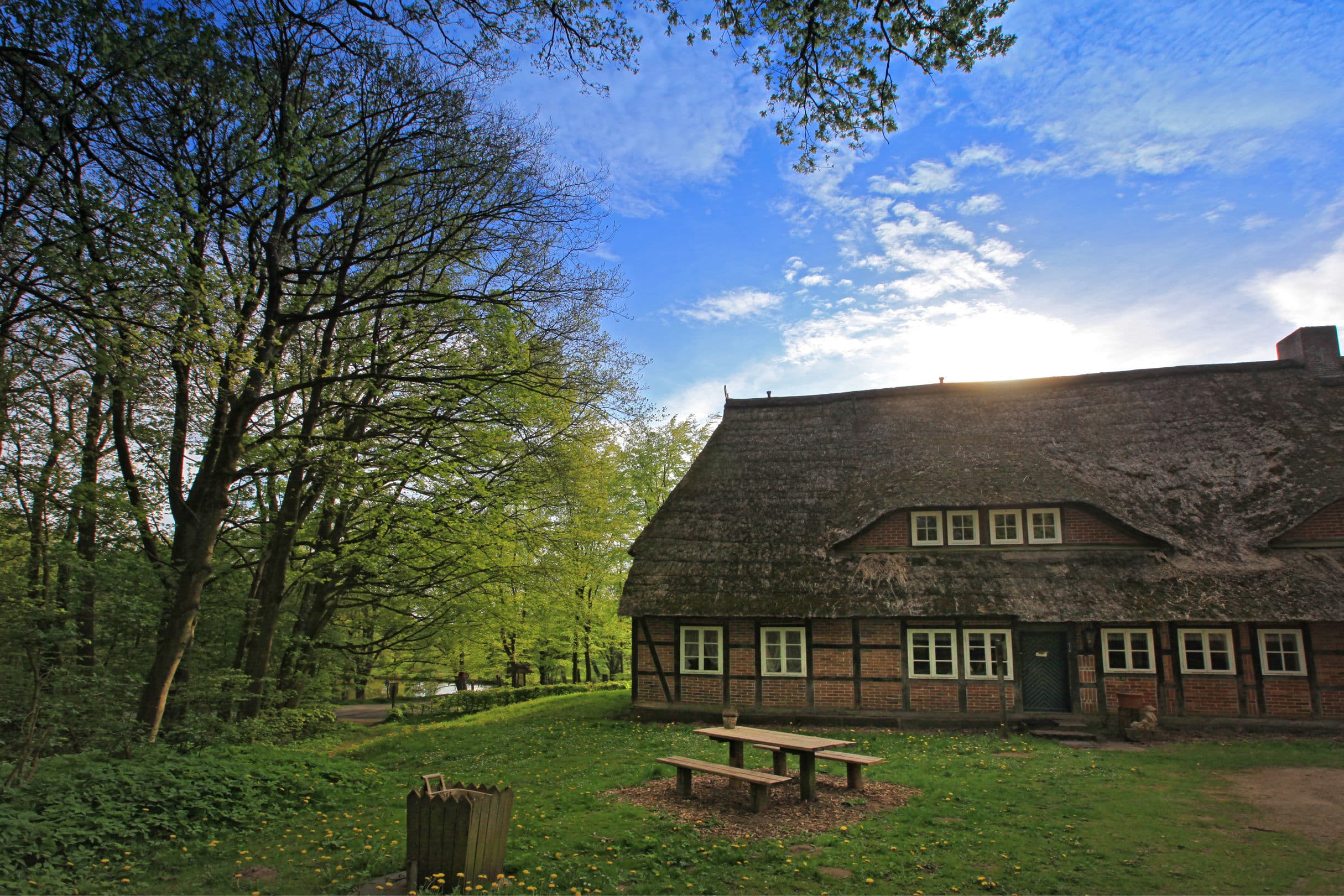 Aussenansicht des Hans-Pforte-Hauses des Naturotel Landhaus Haverbeckhof in Bispingen