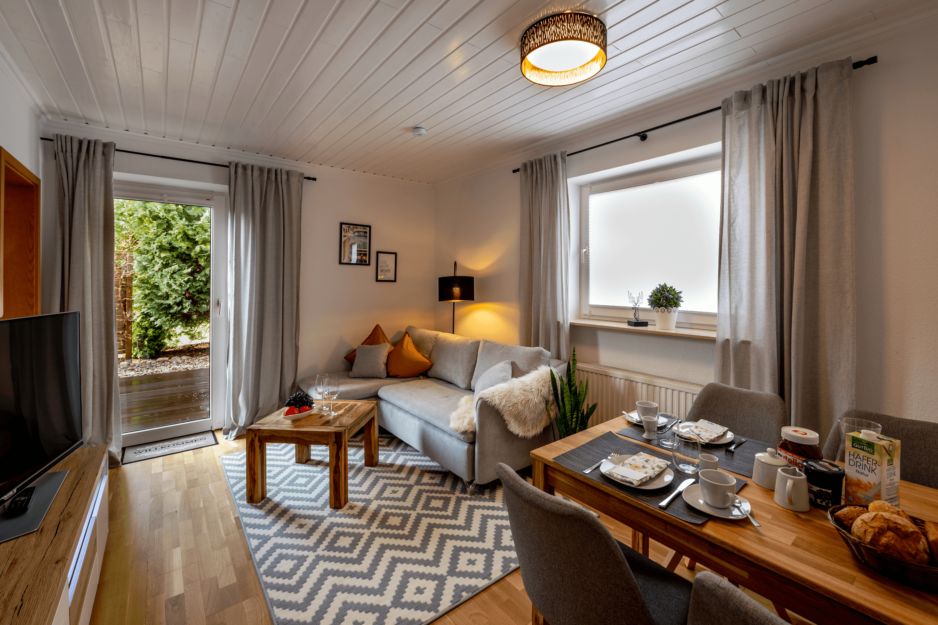 Wohn- und Esszimmer in dem Ferienapartment Weber in Müden (Örtze)