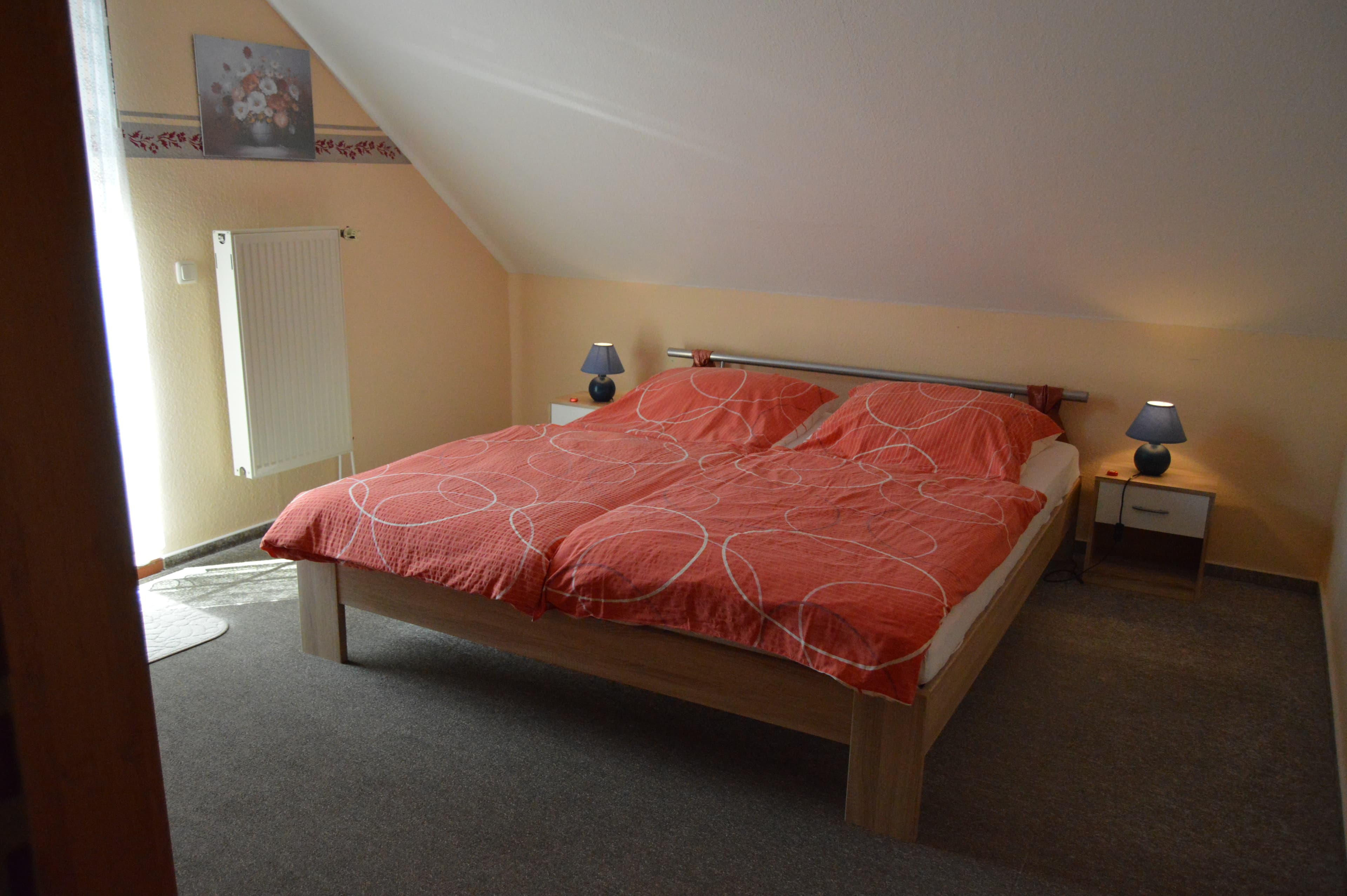 Schlafzimmer in der großen Ferienwohnung Susanne Rohde in Bispingen